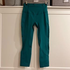 Lululemon Teal No-Front Seam Cropped Athletic Leggings